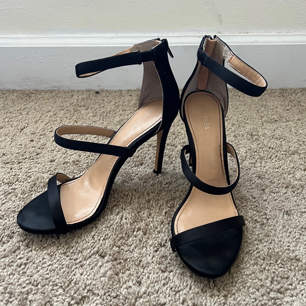 Express Heels
